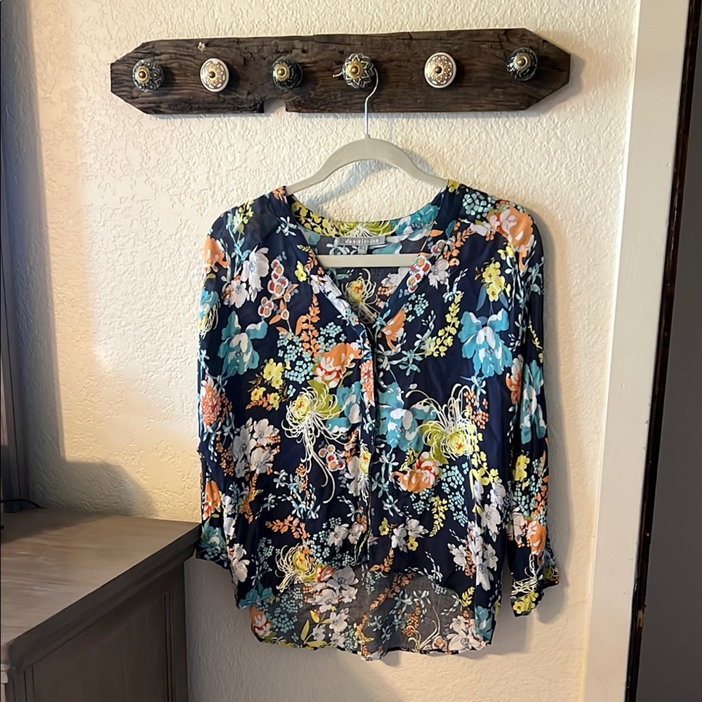 Floral Women's Top - Multicolor